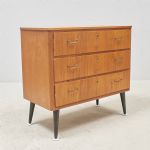 1672 3136 CHEST OF DRAWERS